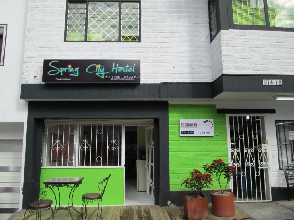 Spring City Hostel Μεντεγίν Εξωτερικό φωτογραφία
