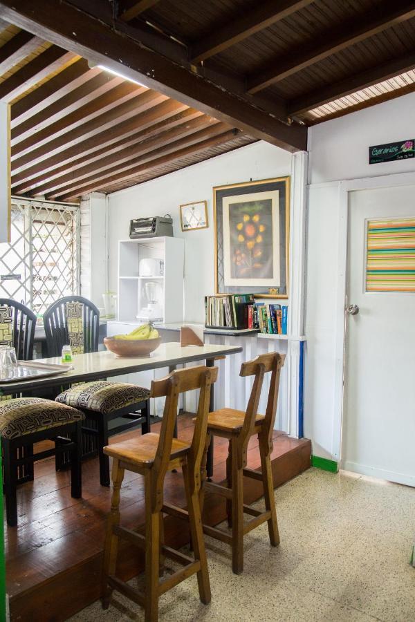 Spring City Hostel Μεντεγίν Εξωτερικό φωτογραφία