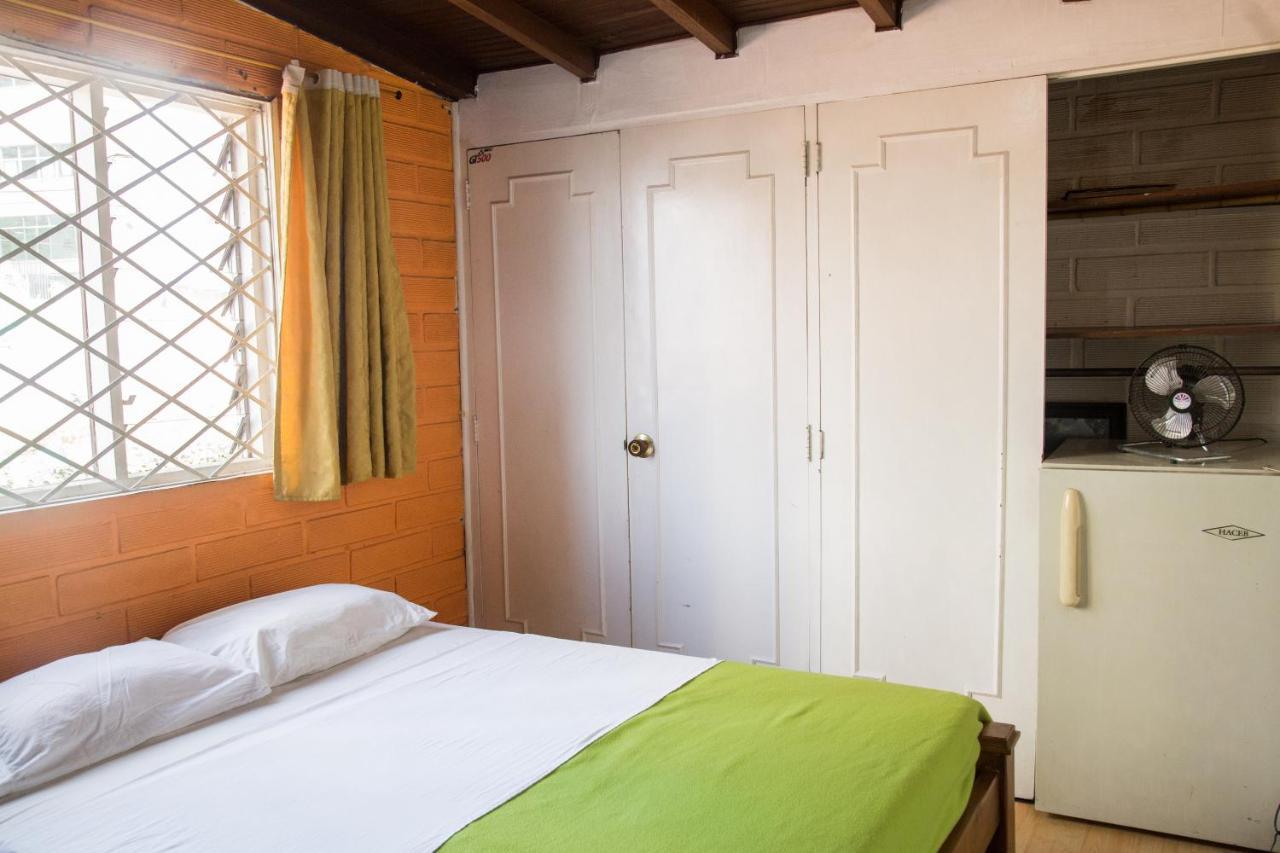 Spring City Hostel Μεντεγίν Εξωτερικό φωτογραφία