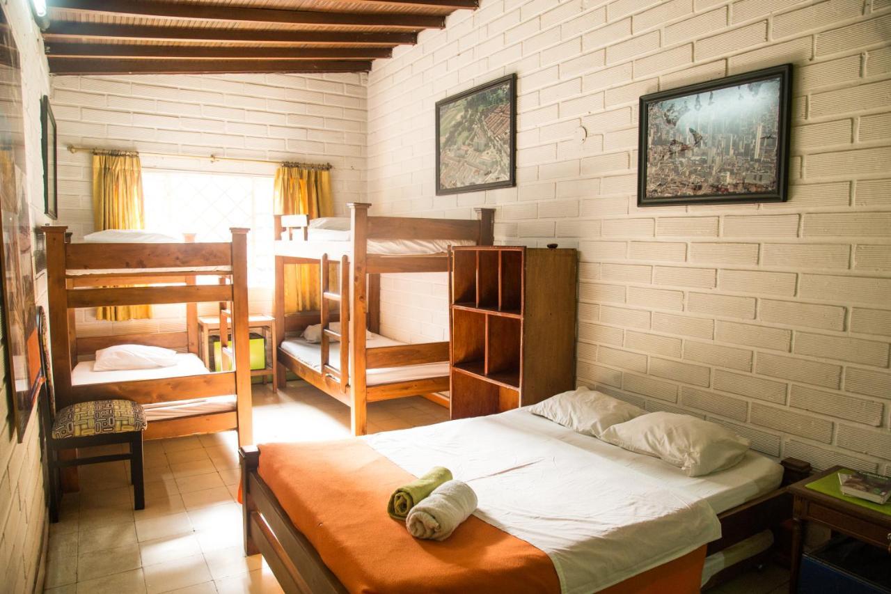 Spring City Hostel Μεντεγίν Εξωτερικό φωτογραφία